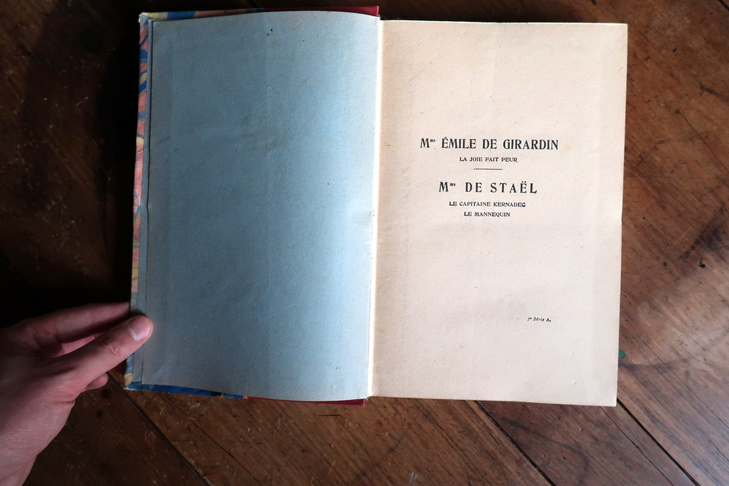 Vintage French literary book La Joie fait peur, classic theatre play edition
