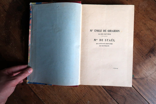 Vintage French literary book La Joie fait peur, classic theatre play edition