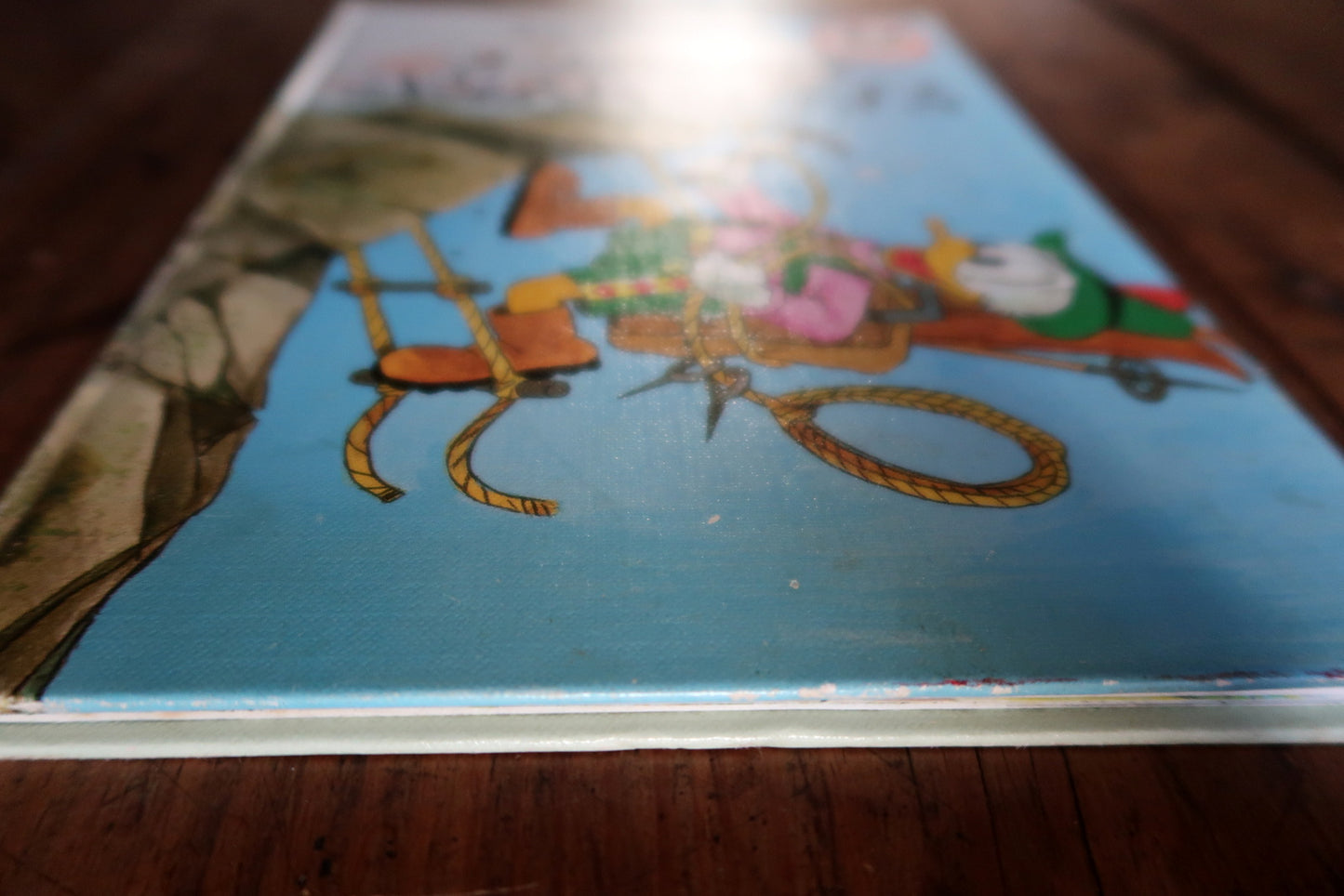 Vintage Disney illustrated book Donald Alpiniste 1980 collectible French children's book alpine theme Donald Duck.

