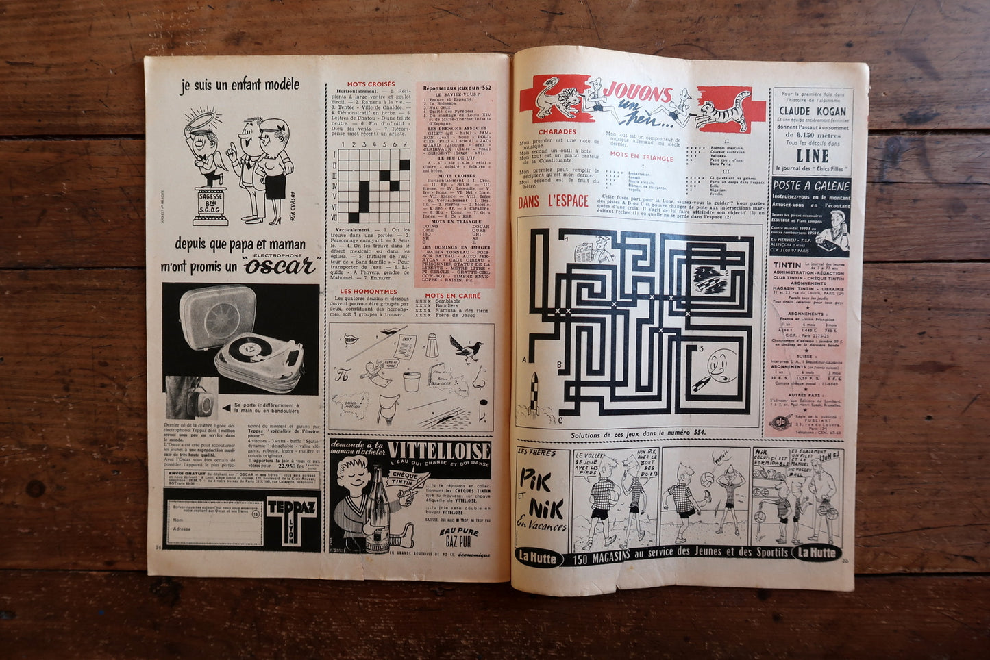 1959 Tintin magazine issue featuring classic Hergé-era illustration style, combining humorous narrative and strong visual appeal, ideal for framing or display.


