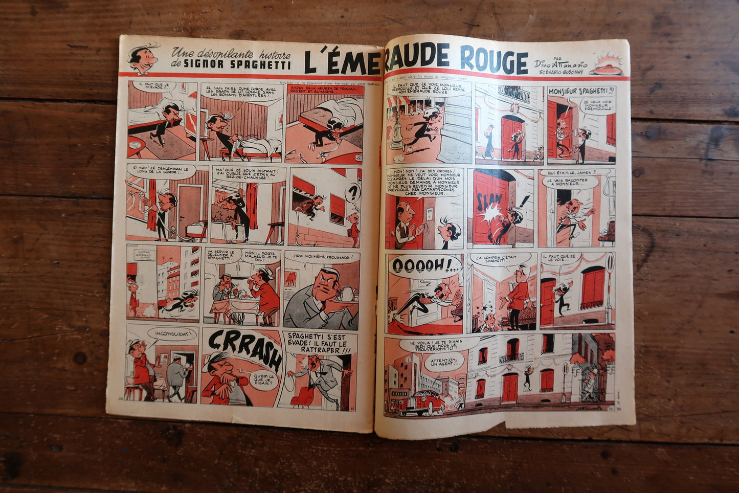 Authentic piece of 1950s European comic culture, Tintin No. 558, with an eye-catching circus-themed cover that blends storytelling, journalism, and distinctive visual design.

