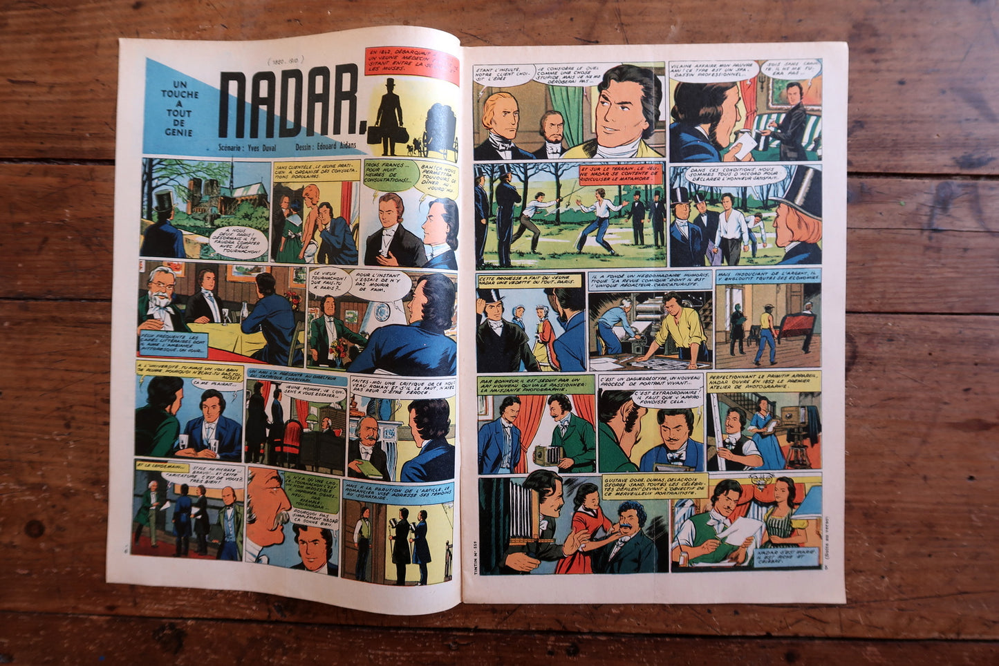 Vintage 1959 Tintin magazine issue No. 559 displayed flat, measuring approximately 10.6 x 7.9 inches, with French language text and bande dessinée artwork.

