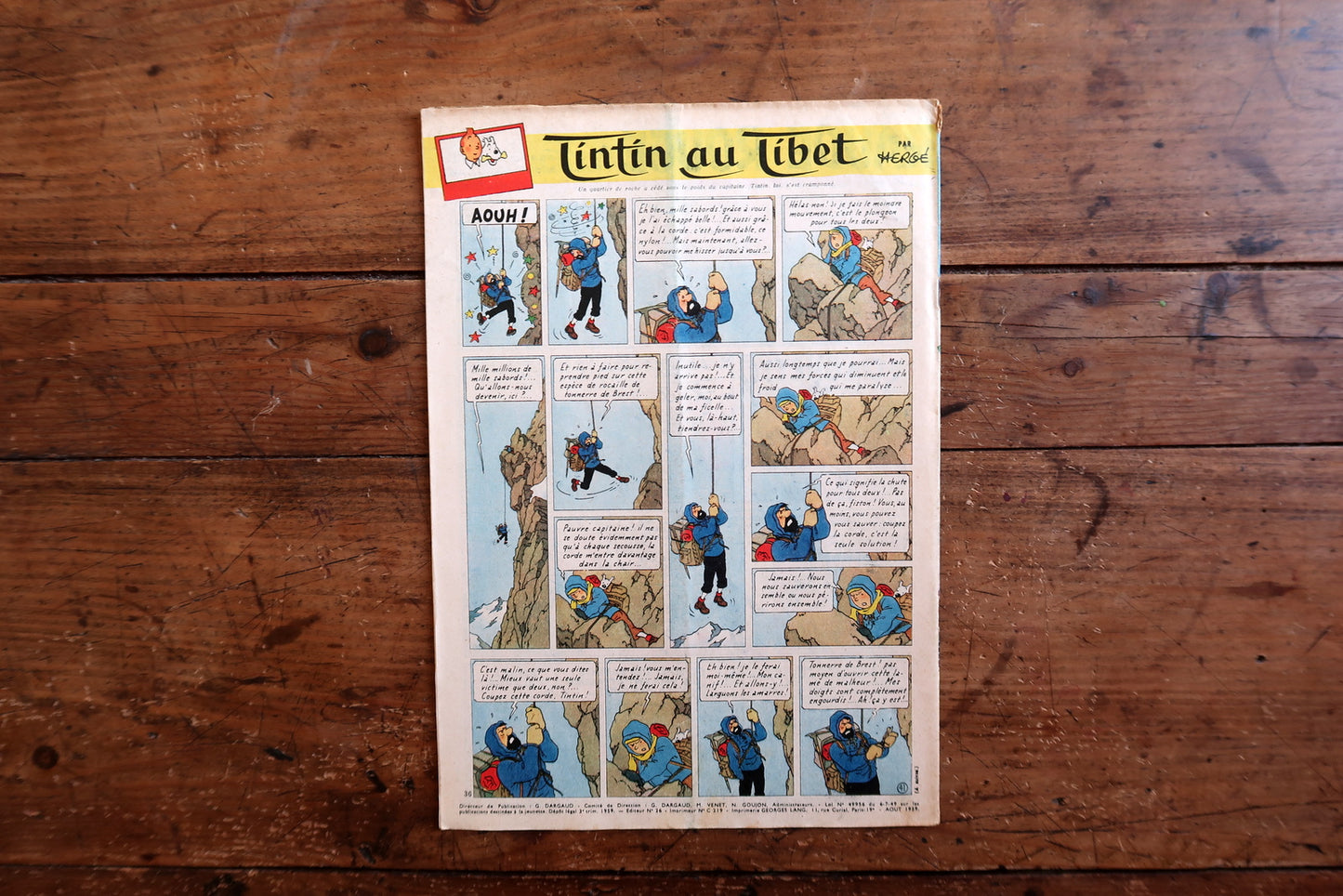 Collectible 1959 Tintin magazine from the golden era of European comics, featuring a cycling cover inspired by legendary climber Federico Bahamontes and interior pages including Tintin au Tibet.

