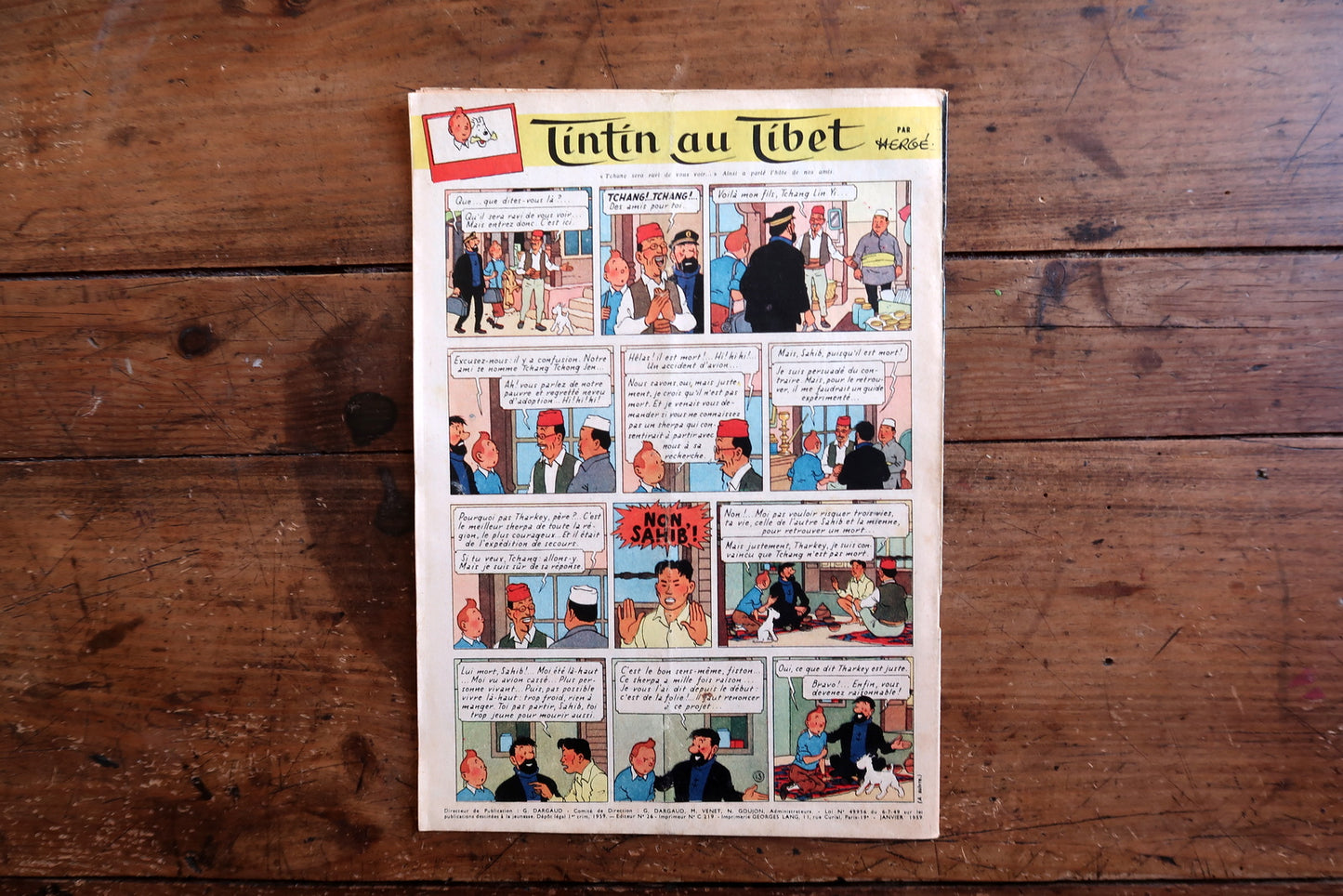 Collectible 1959 Journal de Tintin featuring a graphically bold cover "Deux Passagers Inquiétants" and a full-page color episode of Tintin au Tibet by Hergé on the back cover – the desperate search for Tchang reaching its emotional peak with "TCHANG! TCHANG!"

