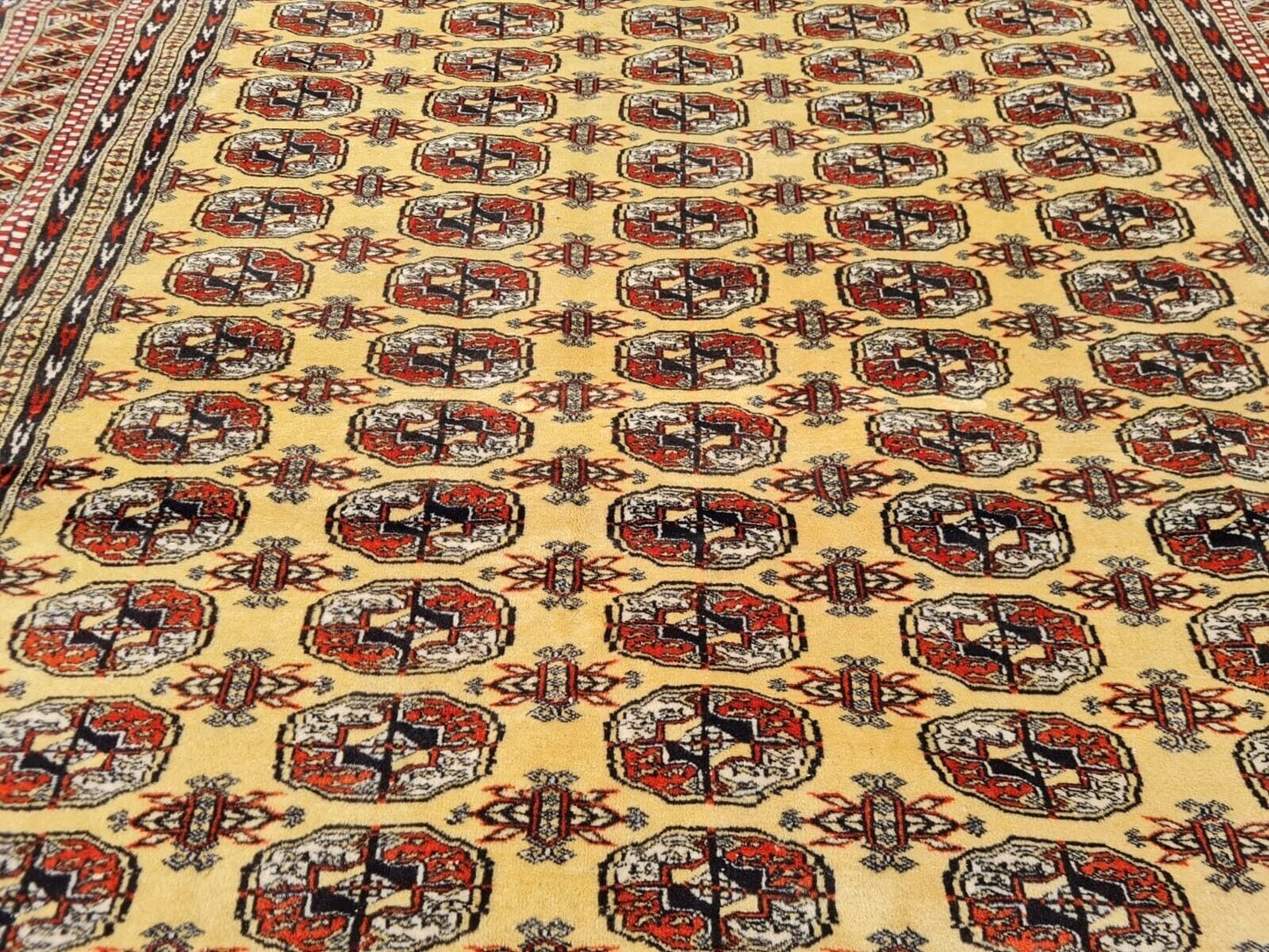 Traditional Uzbek wool rug from 1960s

