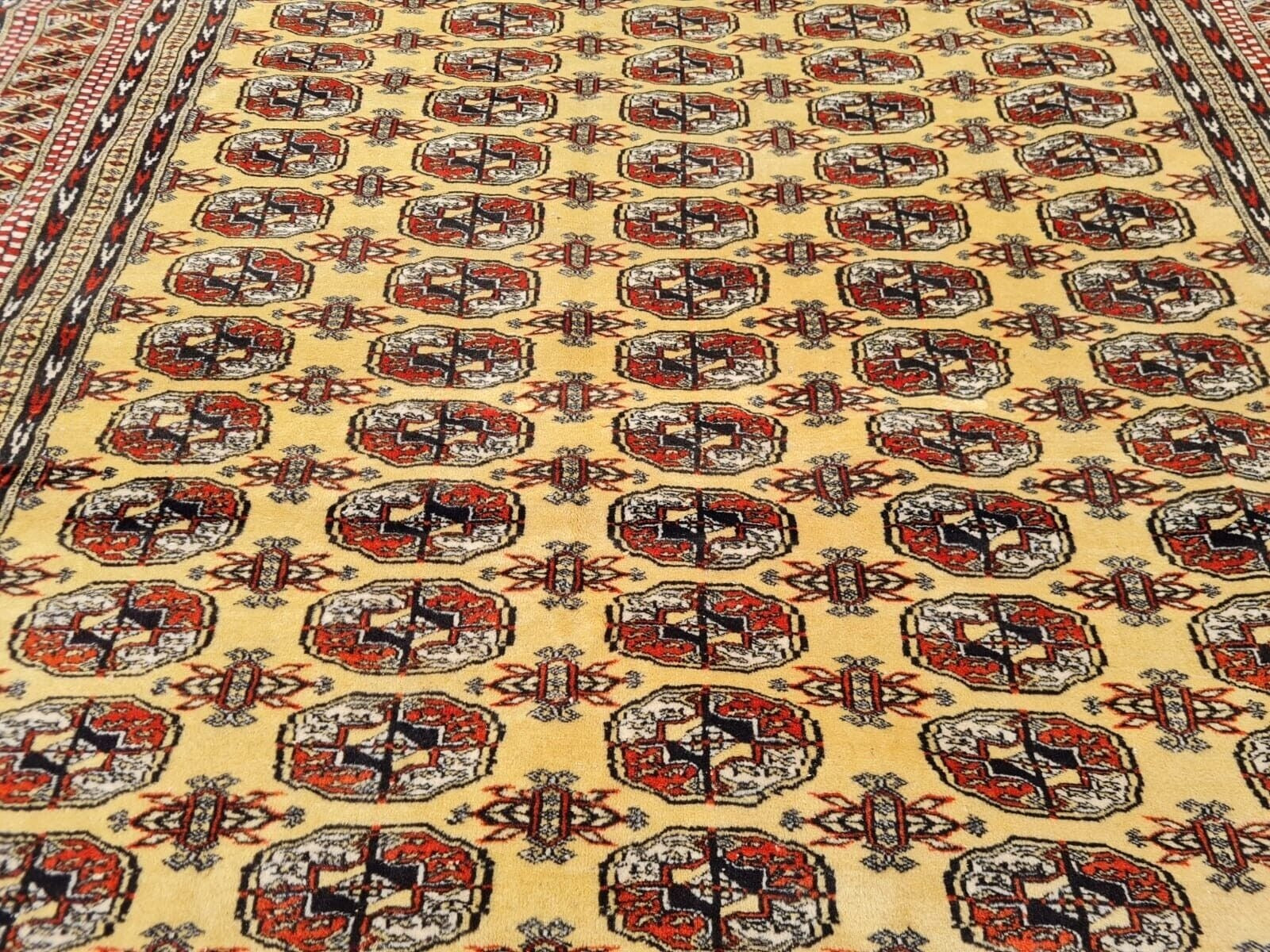 Traditional Uzbek wool rug from 1960s

