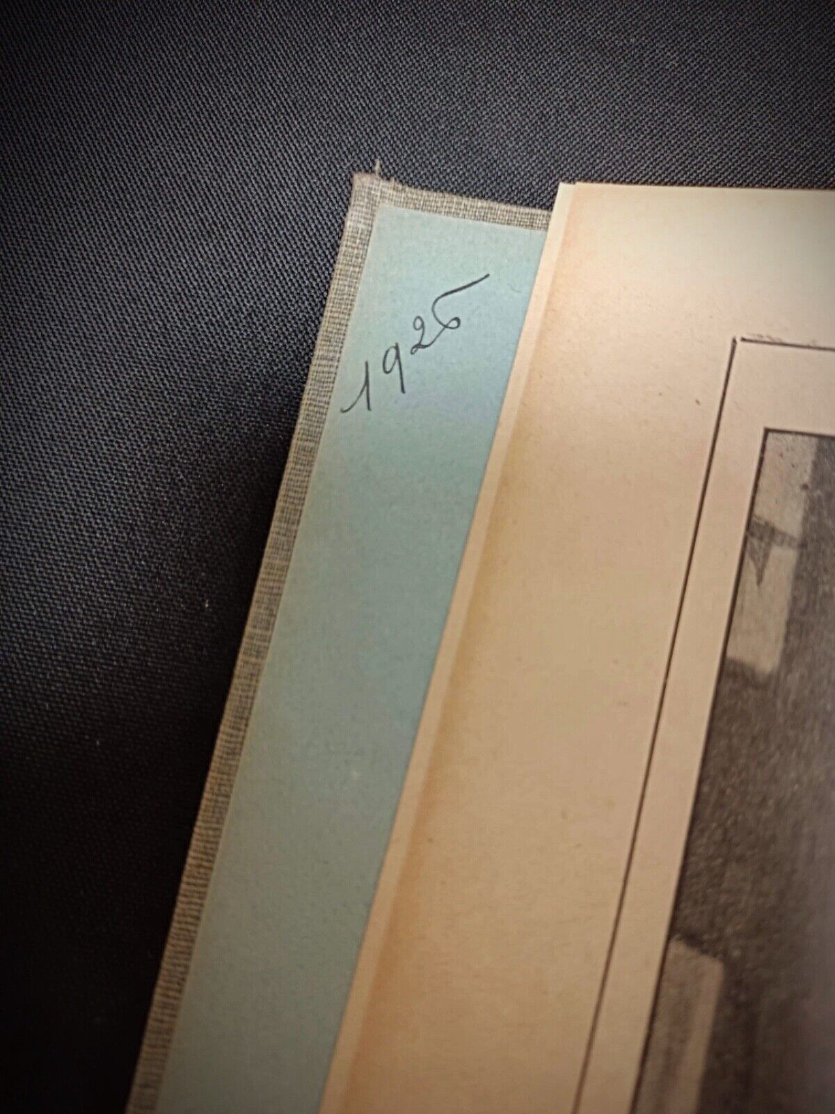 Close-up of in-text illustration from Robert Kastor

