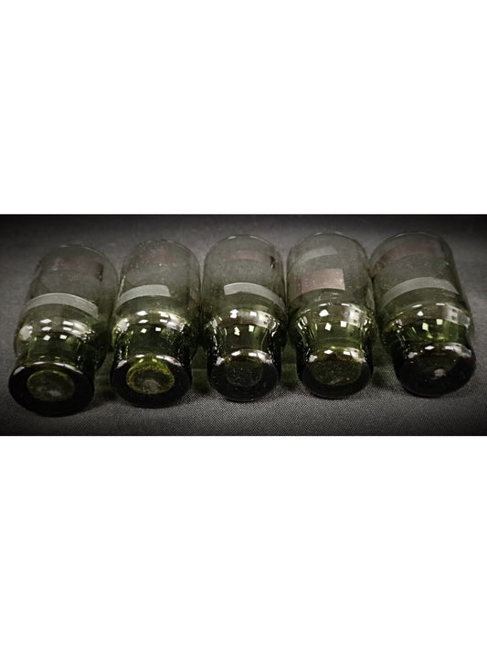 Close-up showing rich green crystal color and transparency

