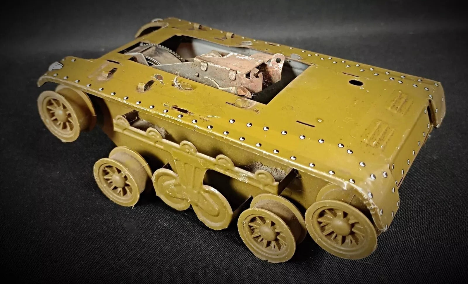 French manufacturing markings on tinplate

