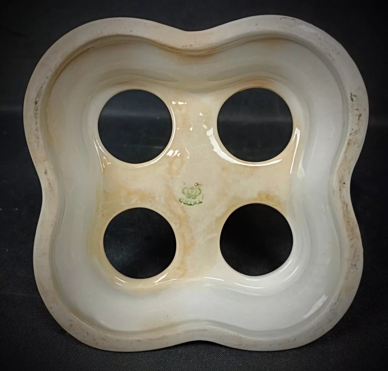 Size comparison showing proportional relationships

