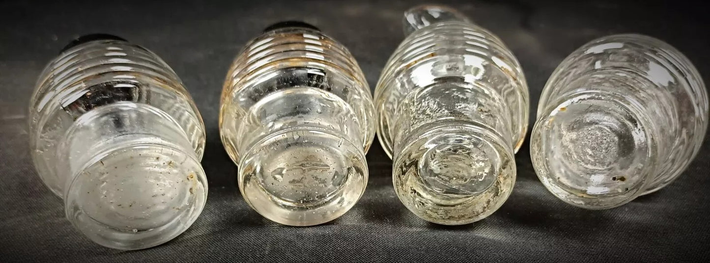 Set arranged as intended for table service

