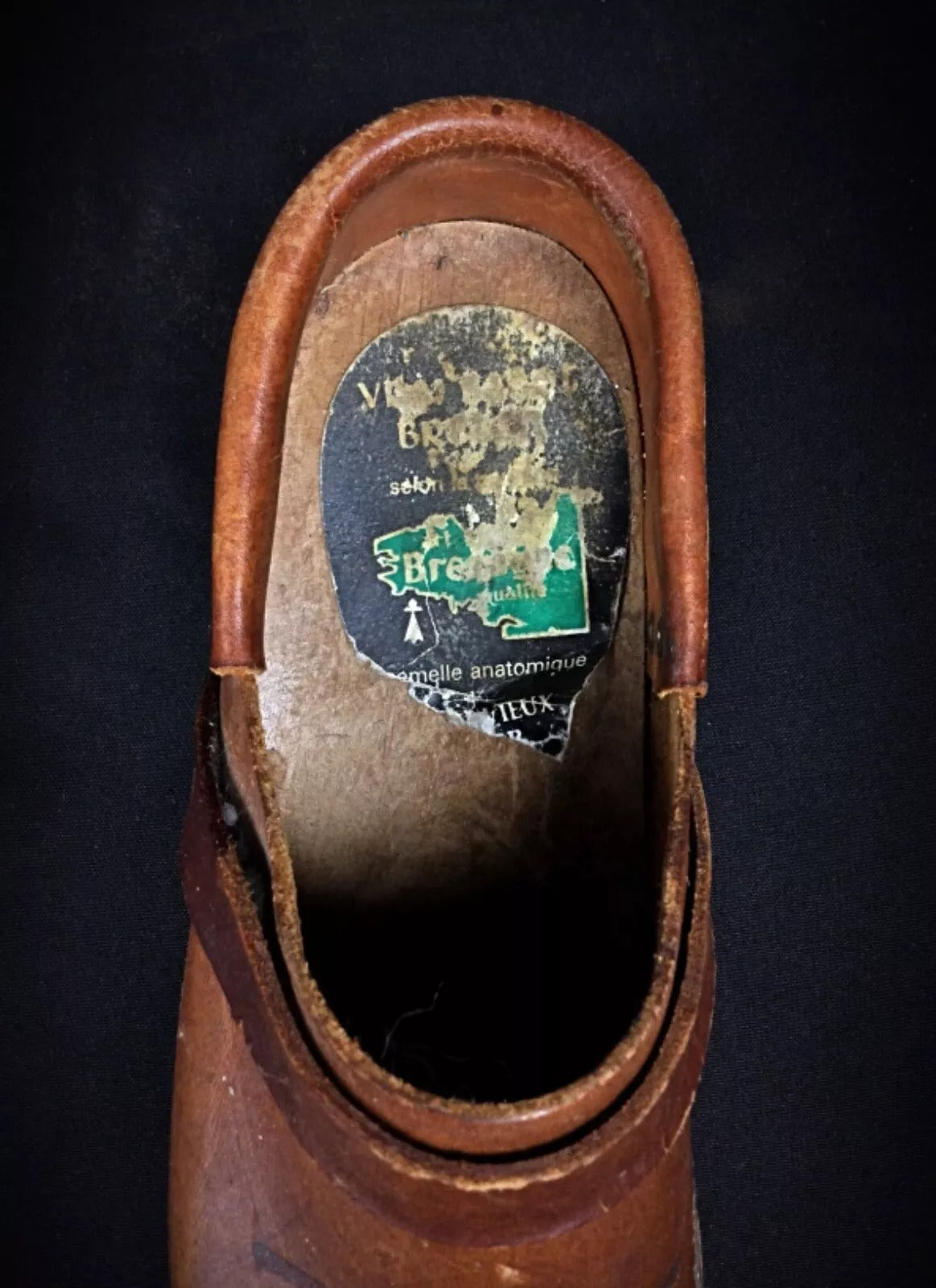 Top view showing leather upper construction

