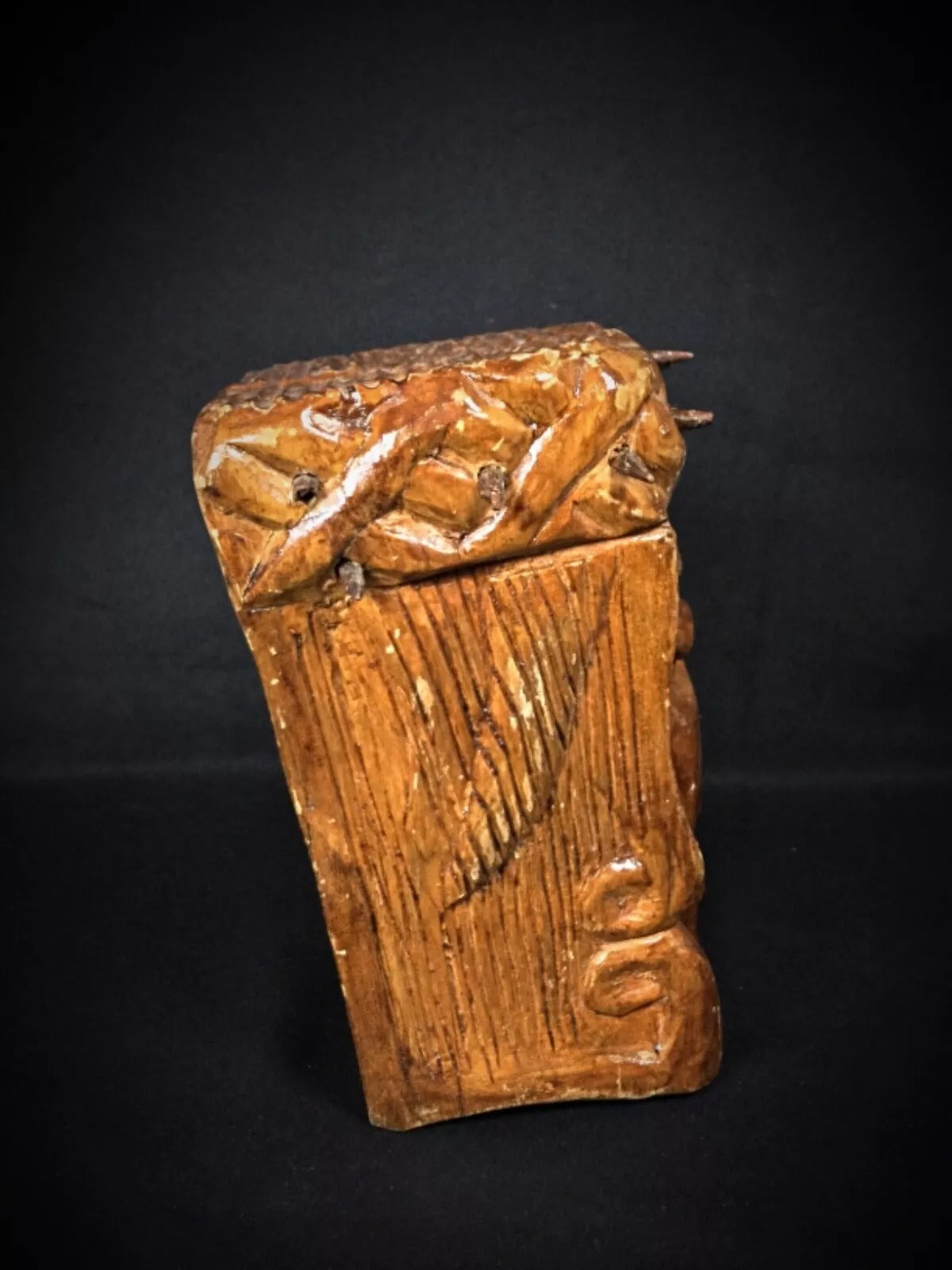 Back of sculpture showing slight wear patterns

