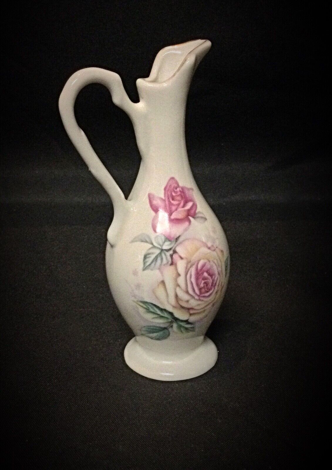 Elegant hand-painted floral details on a vintage Tentsin porcelain vase
