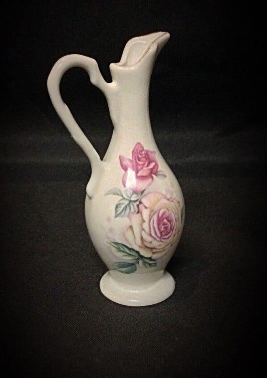 Elegant hand-painted floral details on a vintage Tentsin porcelain vase
