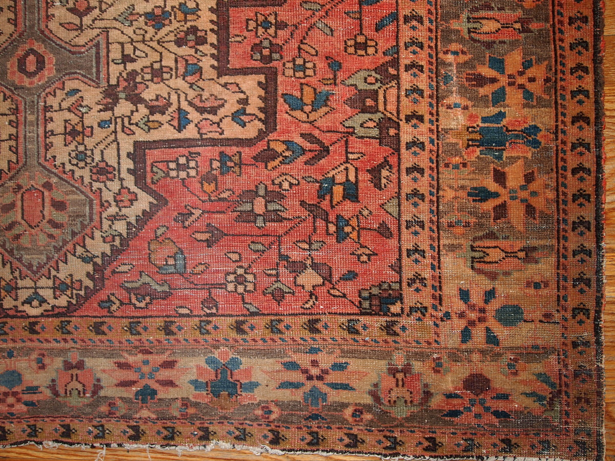 Handmade antique Persian Farahan rug 4.3' x 6.7' (131cm x 204cm) 1910s - 1B153