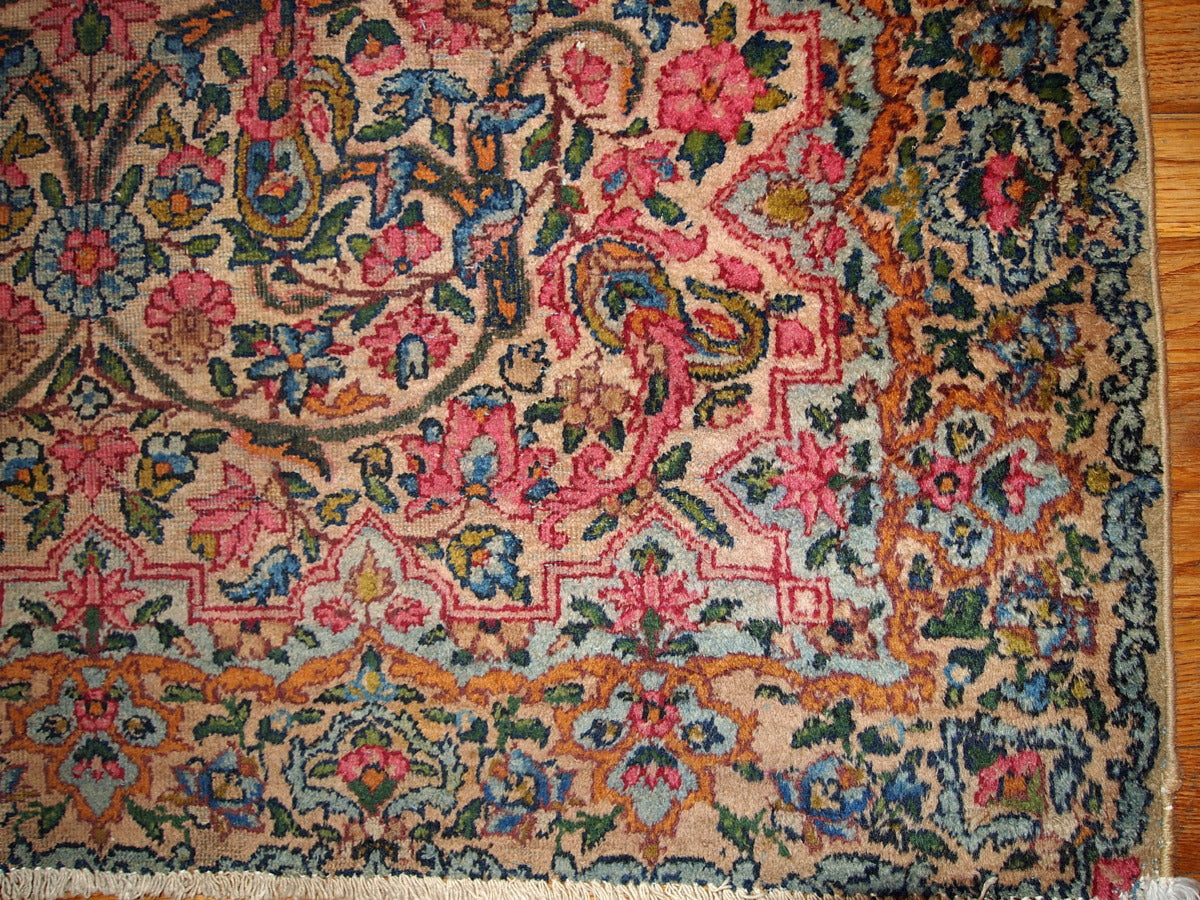 Handmade antique Persian Kerman rug 3.2' x 4.9' (97cm x 149cm) 1920s - 1B158