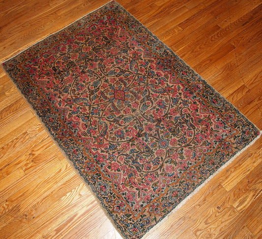 Handmade antique Persian Kerman rug 3.2' x 4.9' (97cm x 149cm) 1920s - 1B158 - One Royal Art