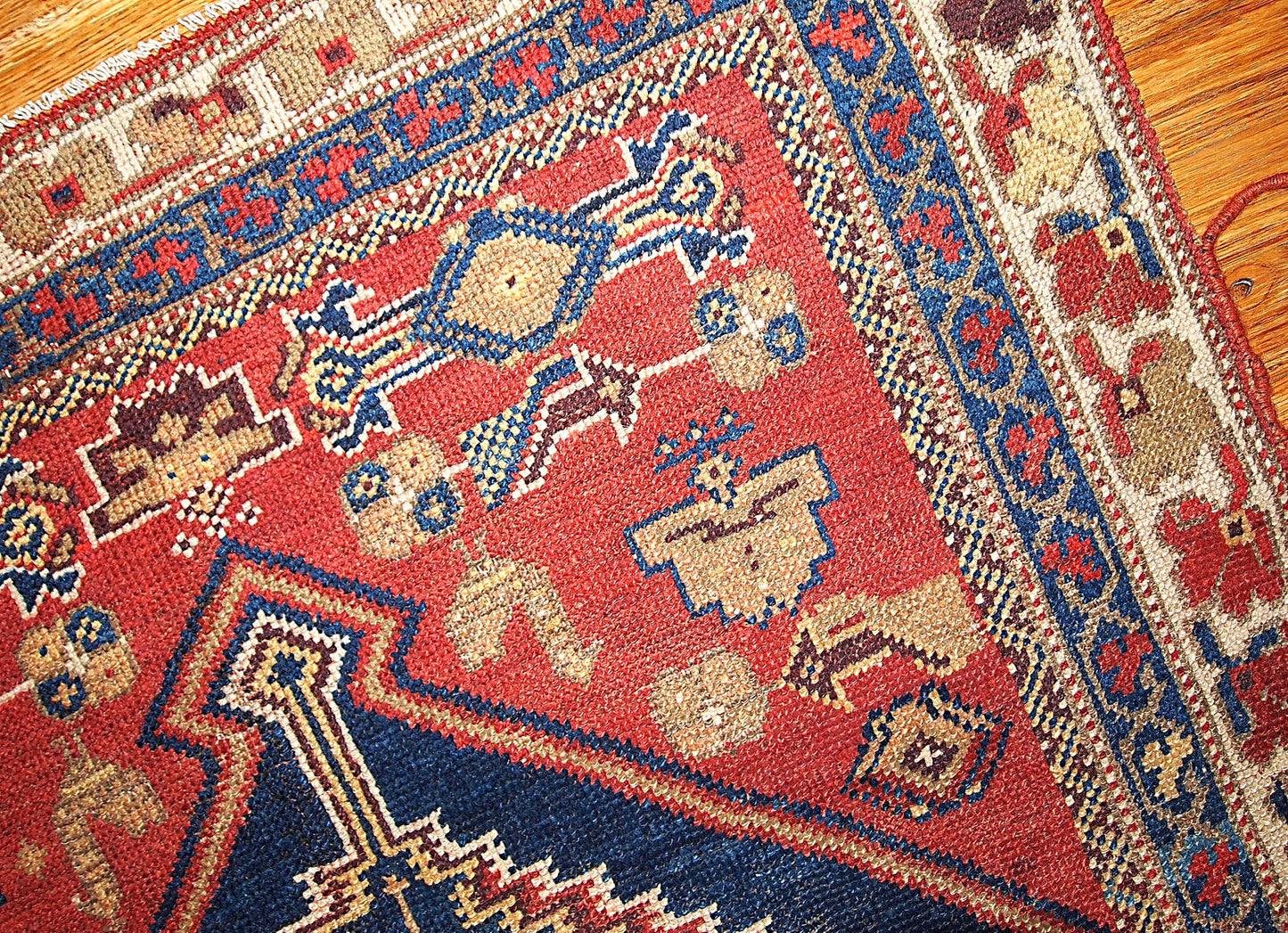 Handmade antique Persian Shiraz rug 3.2' x 5.9' (97cm x 180cm) 1920s - 1B223