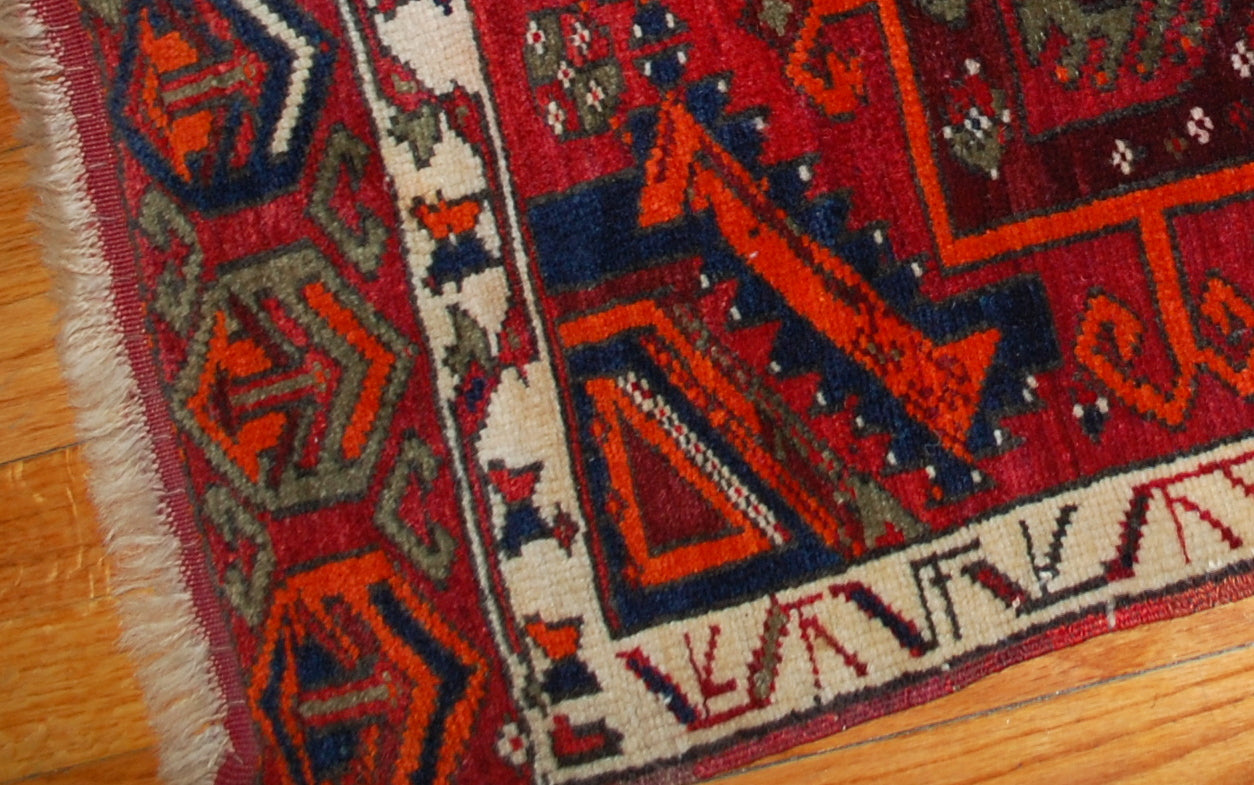 Antique collectible Turkish Yastik rug in original good condition, it is dated around 1890s. The rug made in combination of bright and dark colors. 