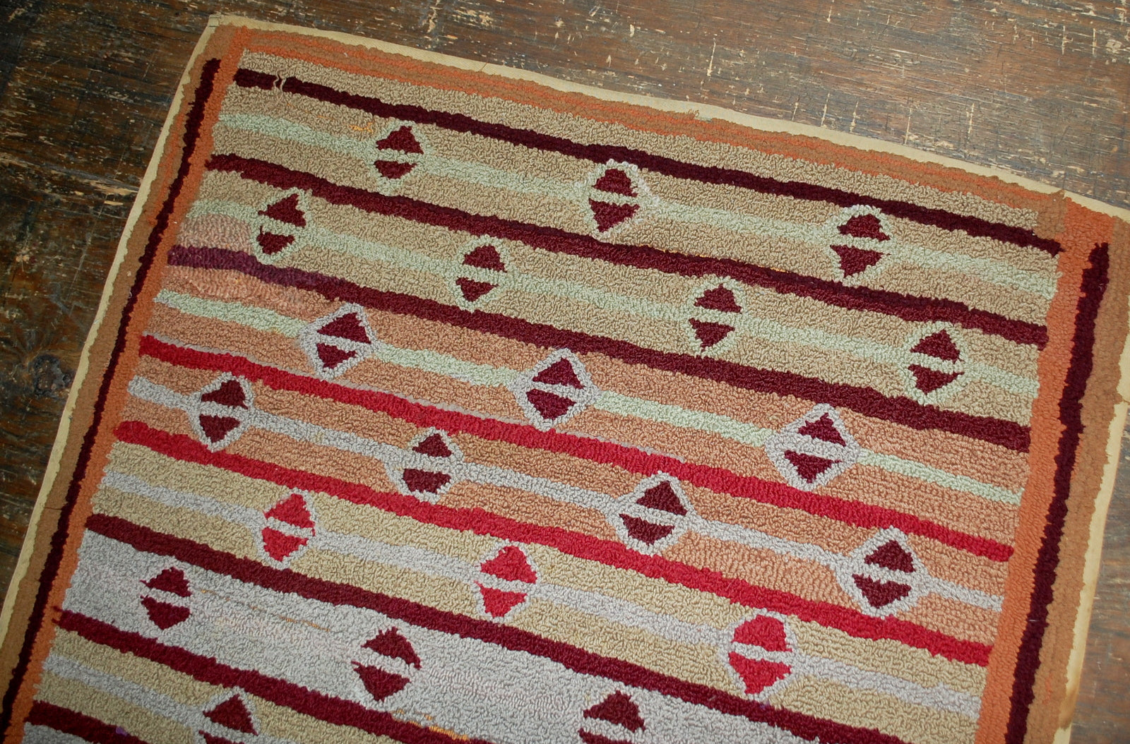 Handmade antique American hooked rug 1890s