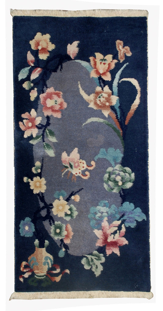 Handmade antique Art Deco Chinese rug 1920s
