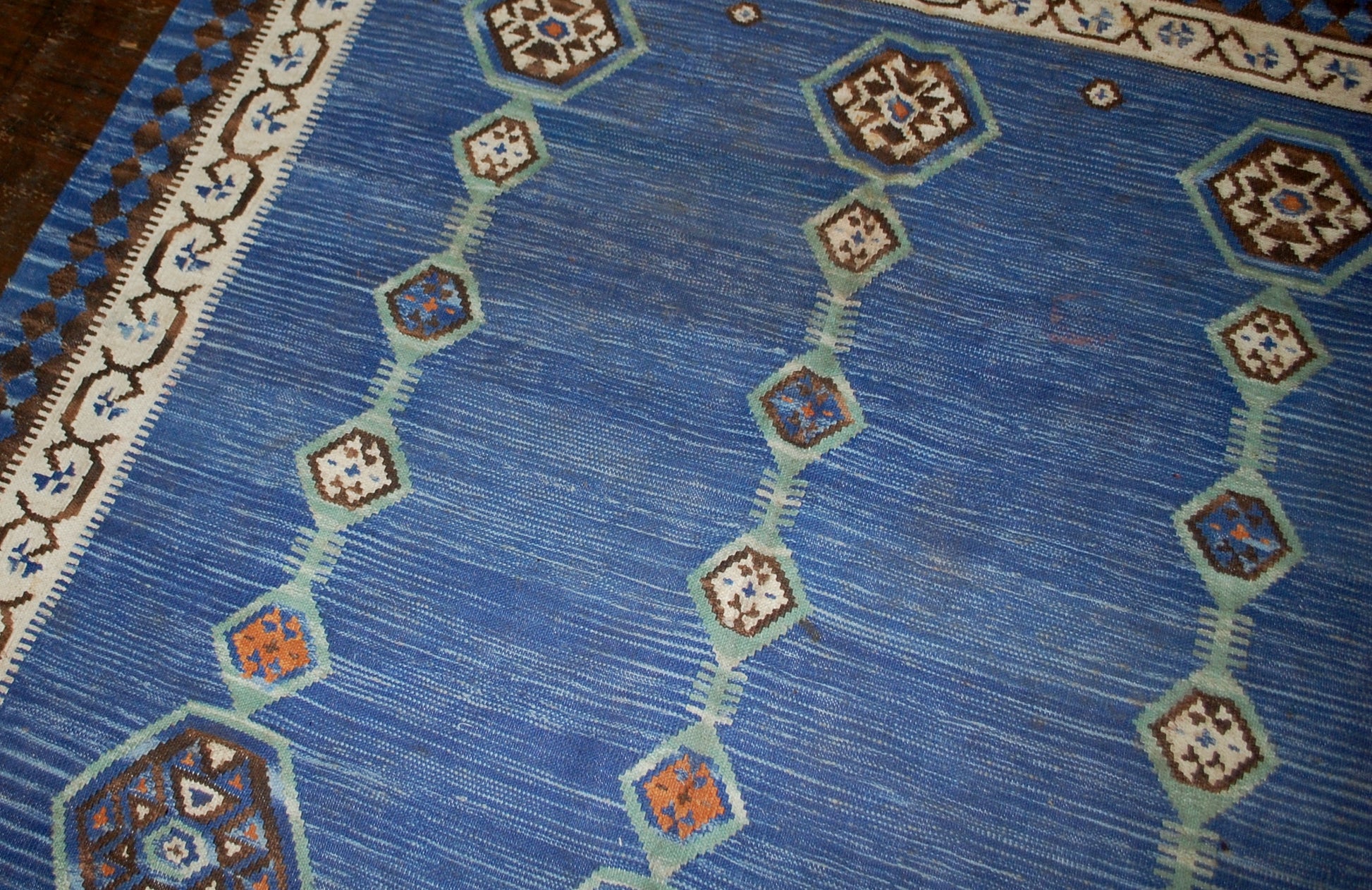 Antique hand made Indian Dhurri kilim in original good condition. It is from the middle of 20th century, made in tribal design.