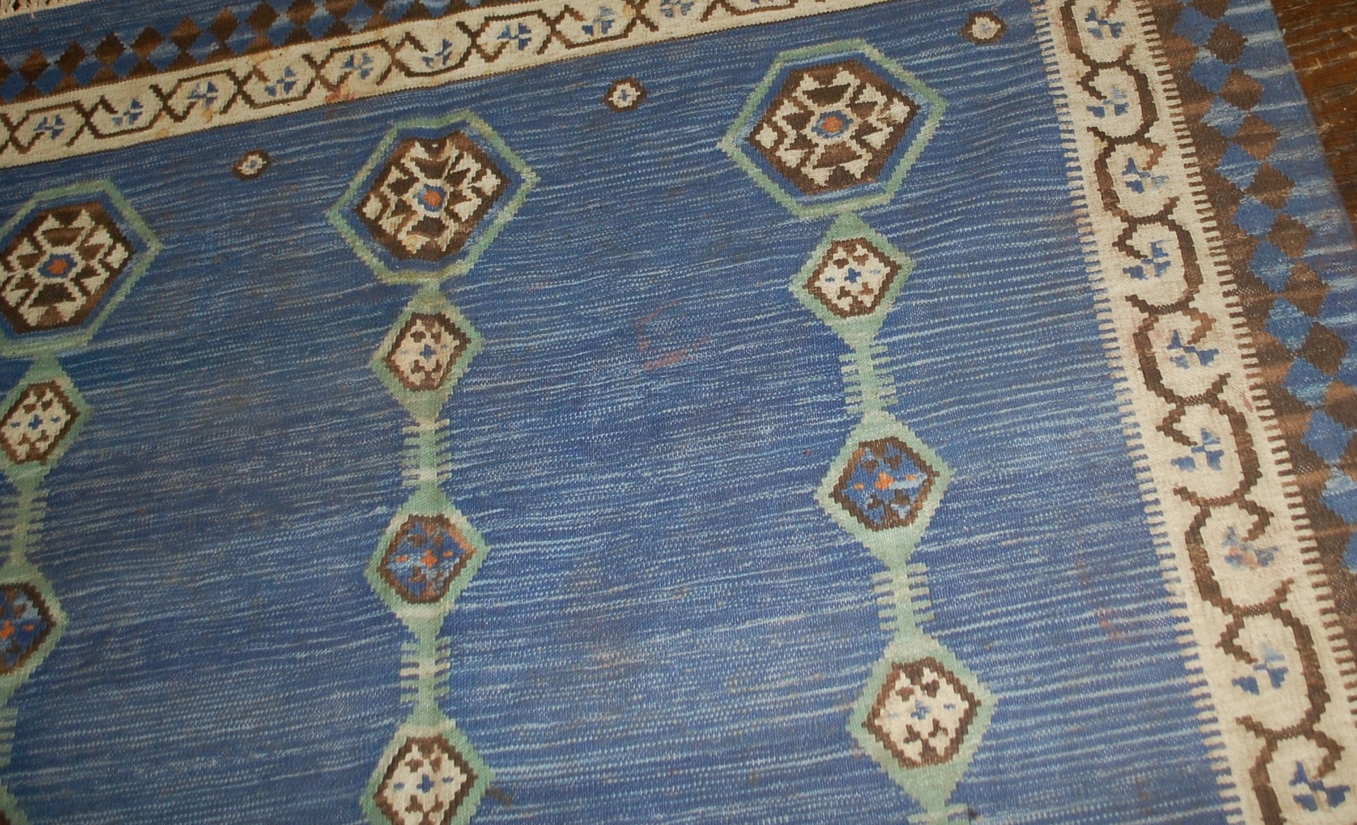 Antique hand made Indian Dhurri kilim in original good condition. It is from the middle of 20th century, made in tribal design.