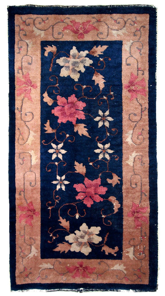 Handmade antique Art Deco Chinese rug 1920s