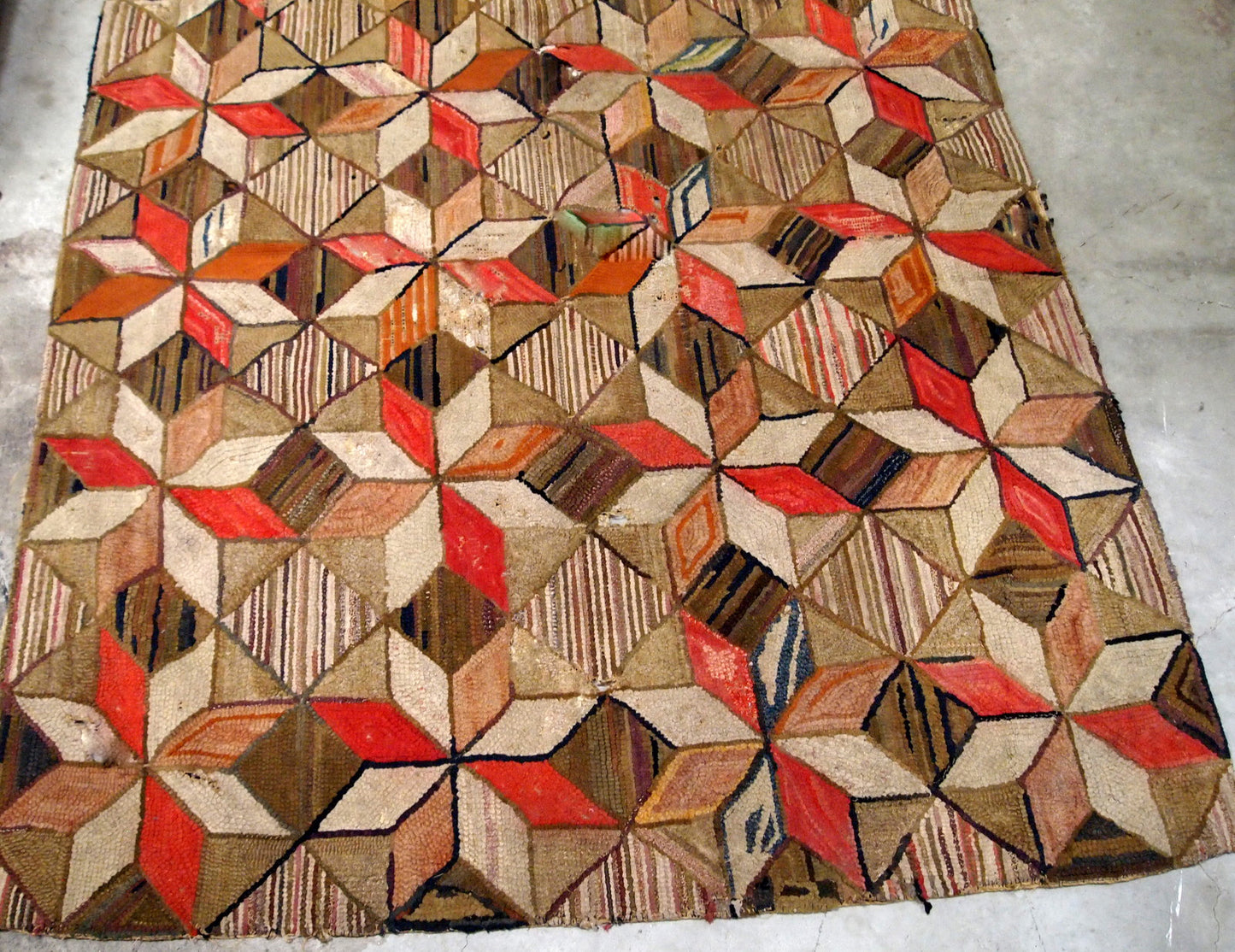 Handmade antique American Hooked geometric rug 1900s