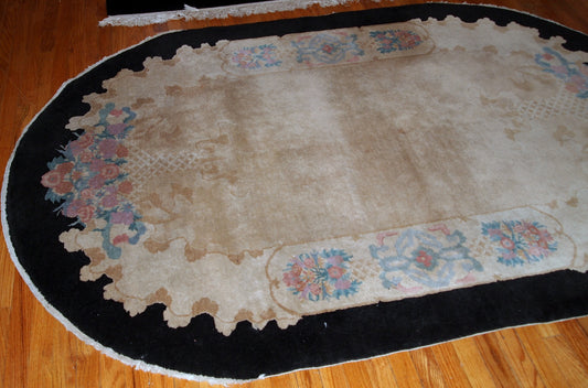 Handmade antique Art Deco Chinese rug 1920s