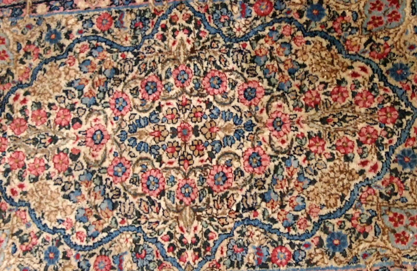 Handmade antique Persian Kerman rug 1920s