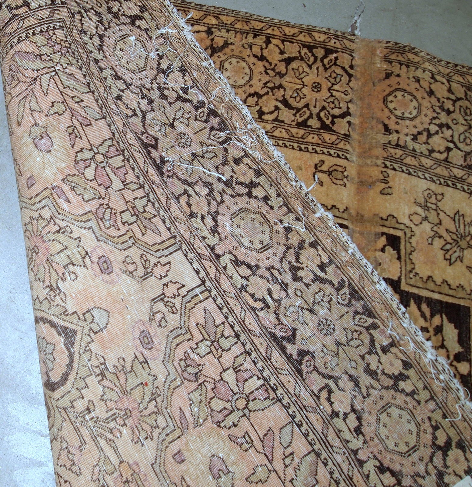 Handmade antique Persian Sarouk Farahan 1880s