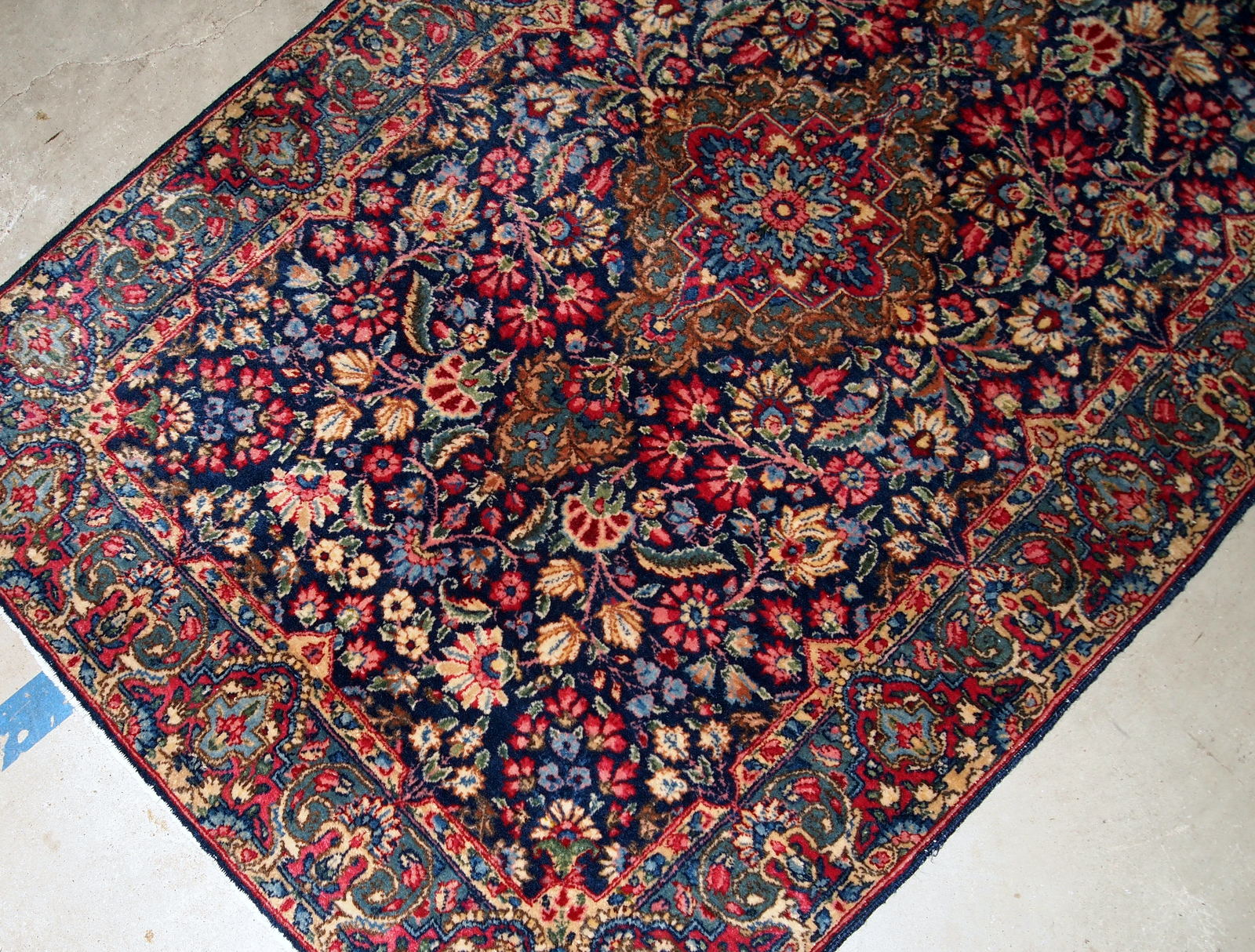 Handmade antique Persian Kerman rug, 1920s