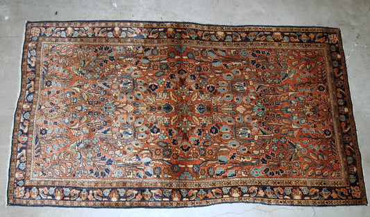 Handmade antique Persian Sarouk rug, 1920s