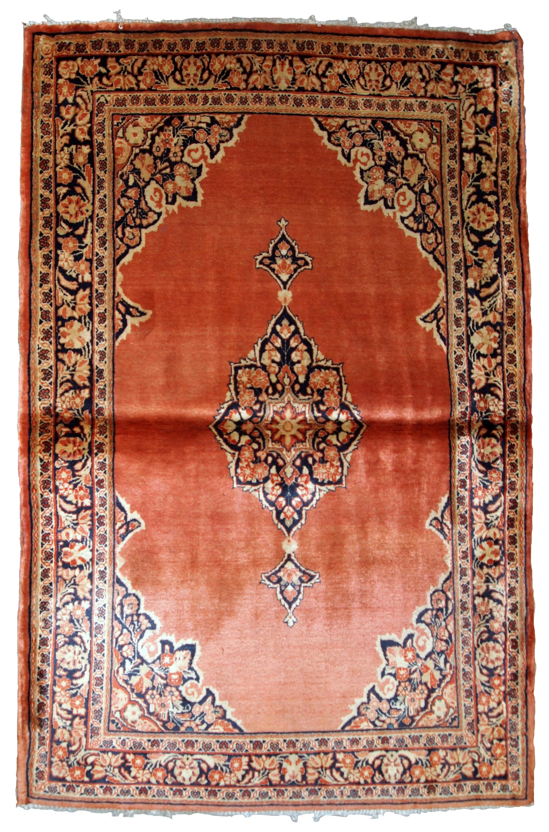 Handmade antique Persian Sarouk rug, 1920s