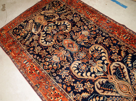 Handmade antique Persian Sarouk rug, 1920s