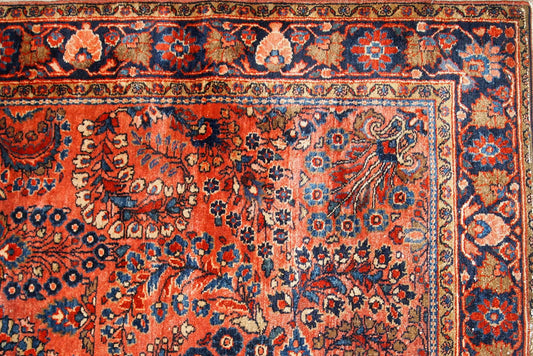 Handmade antique Persian Sarouk rug, 1920s