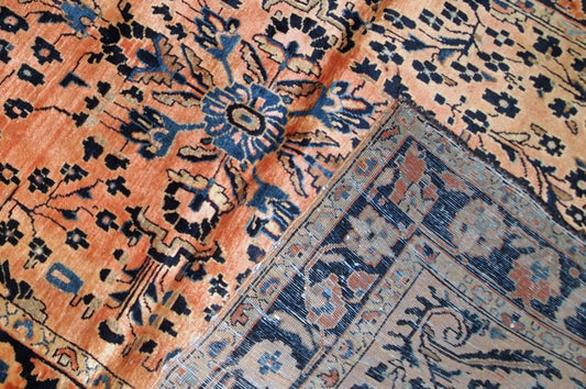 Handmade antique Persian Sarouk rug, 1920s