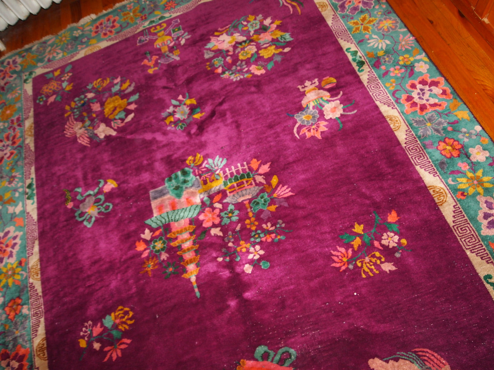 Handmade antique Art Deco Chinese rug 1920s