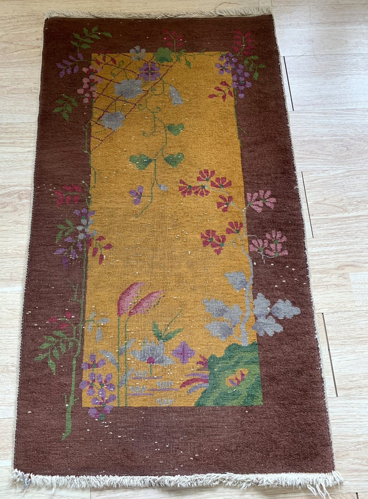 Handmade antique Art Deco Chinese rug 1920s
