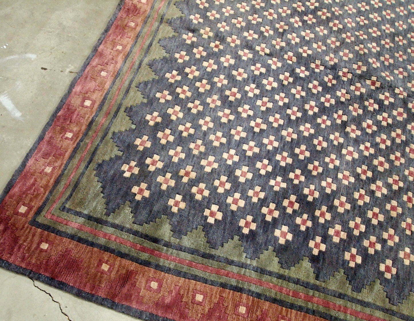 Handmade vintage Mongolian Modern rug mae in all-over design. The rug has been made in the end of 20th century, it is in original good condition.