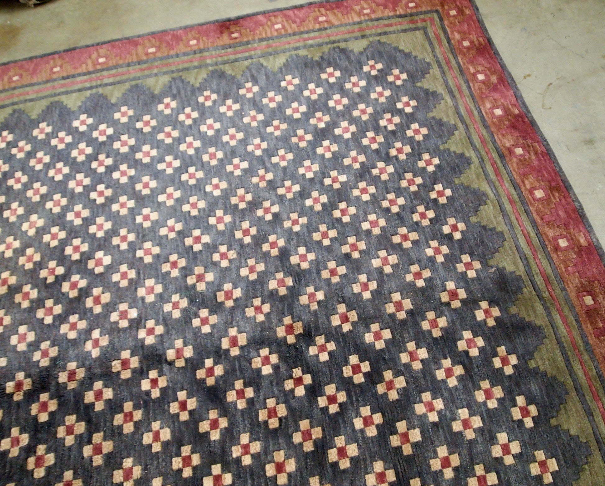 Handmade vintage Mongolian Modern rug mae in all-over design. The rug has been made in the end of 20th century, it is in original good condition.