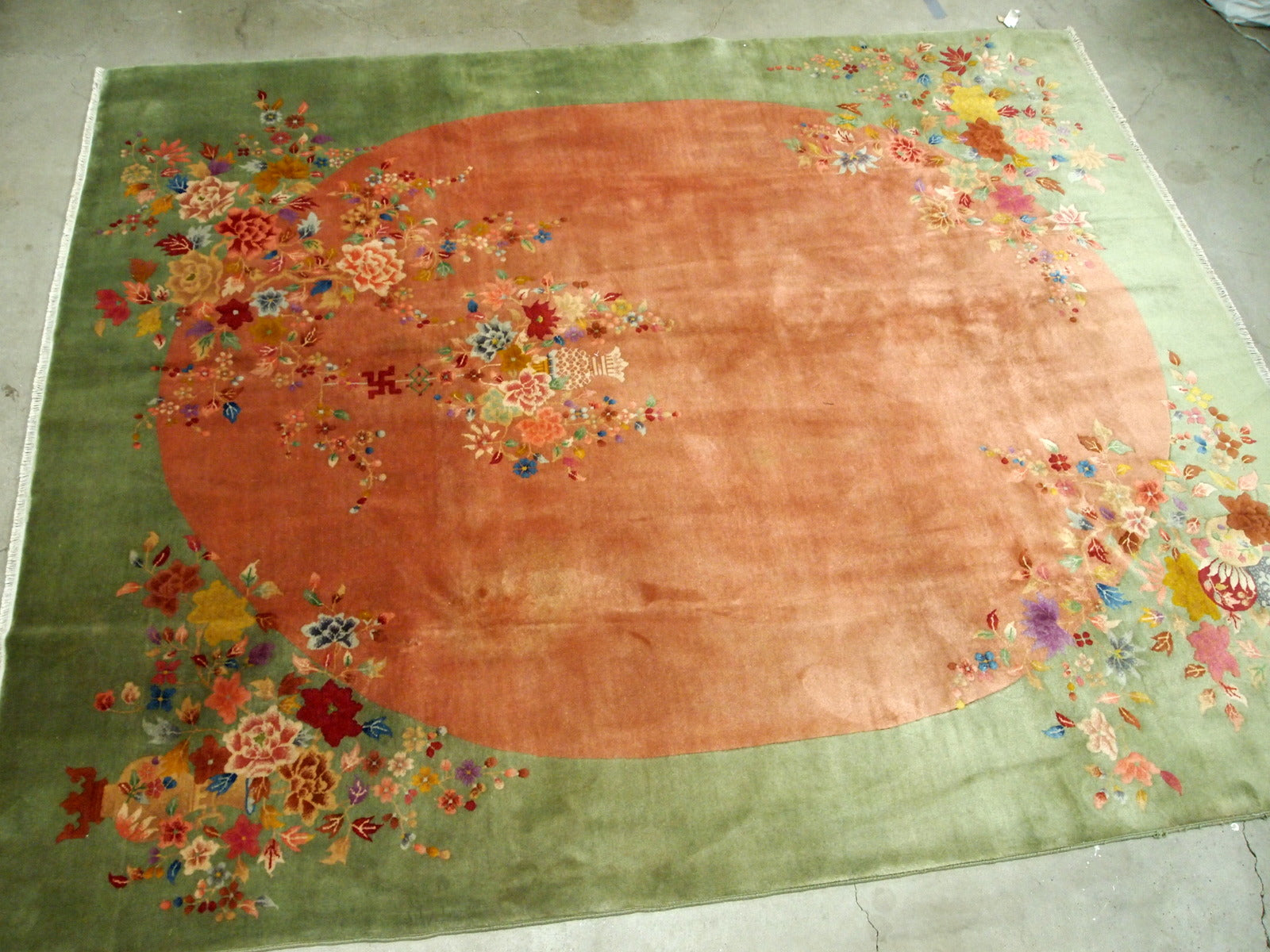 Handmade antique Art Deco Chinese rug 1920s