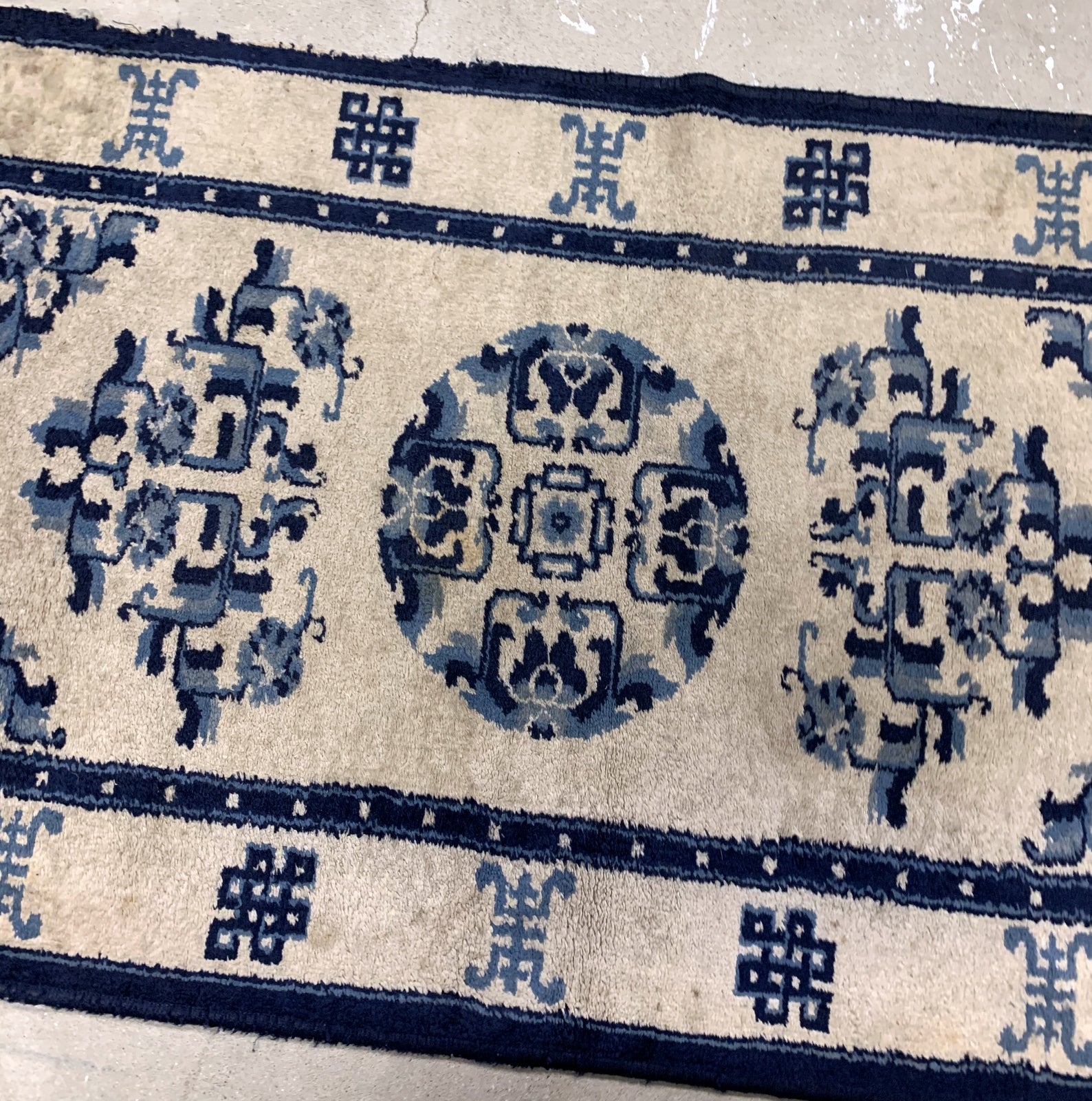 Handmade antique Peking Chinese rug 1900s