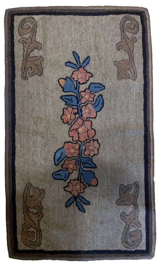 Handmade antique American Hooked rug 1900s