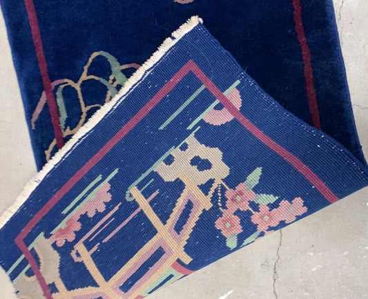 Handmade antique Art Deco Chinese rug 1920s