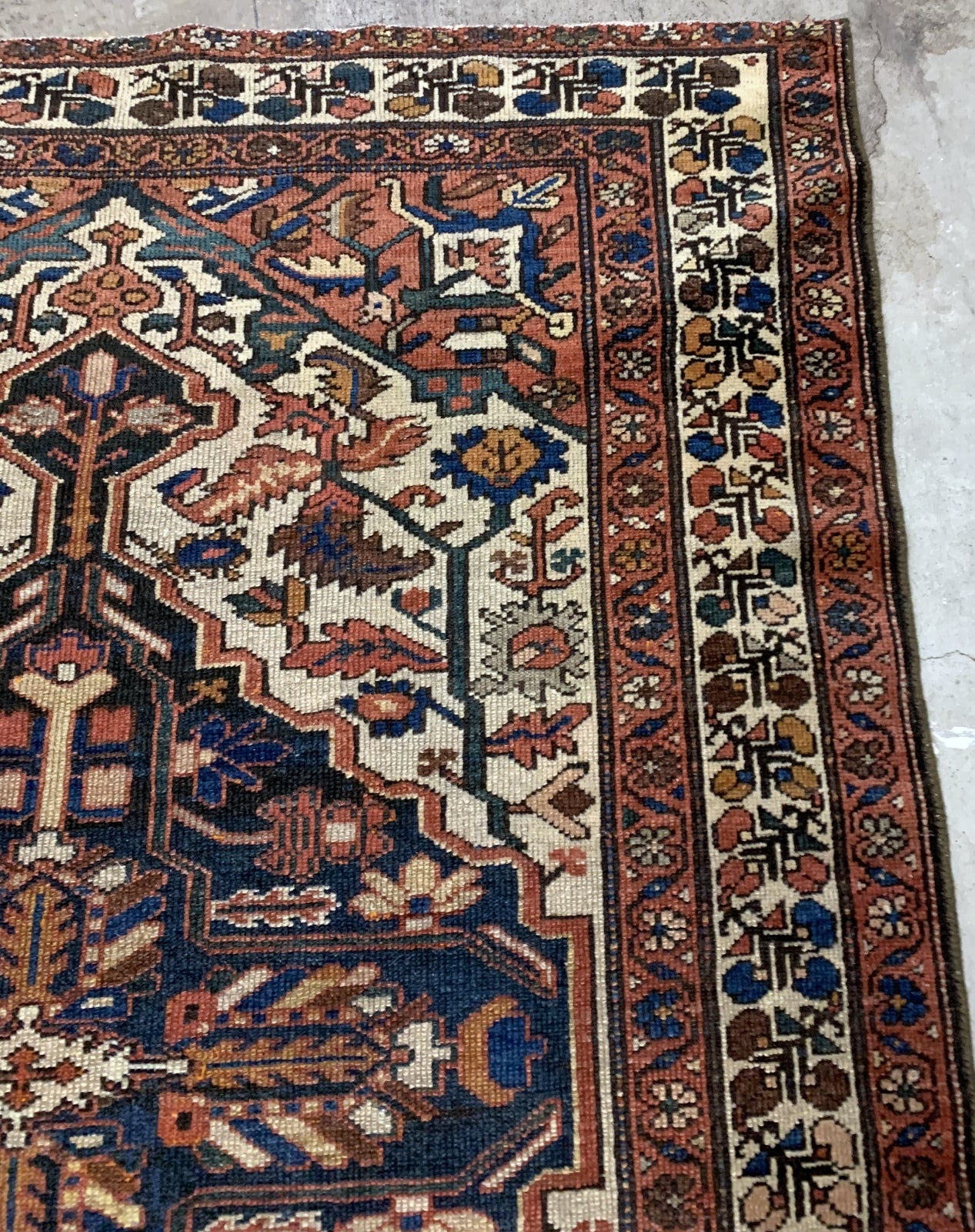 Handmade antique Persian Malayer rug 1920s