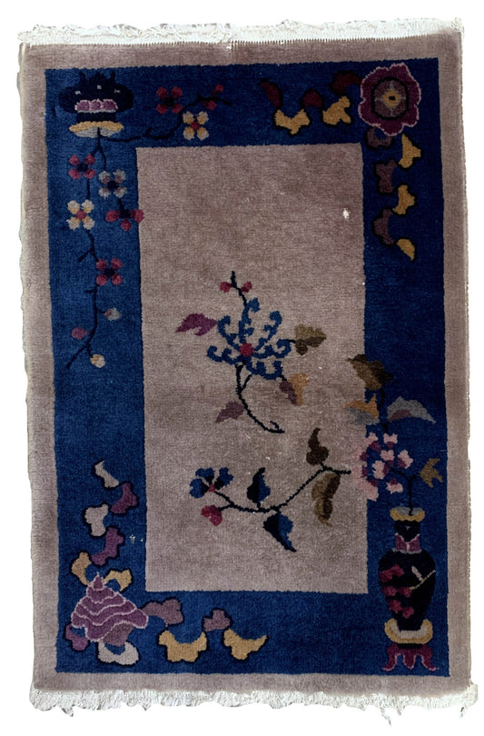 Handmade antique Art Deco Chinese rug 1920s