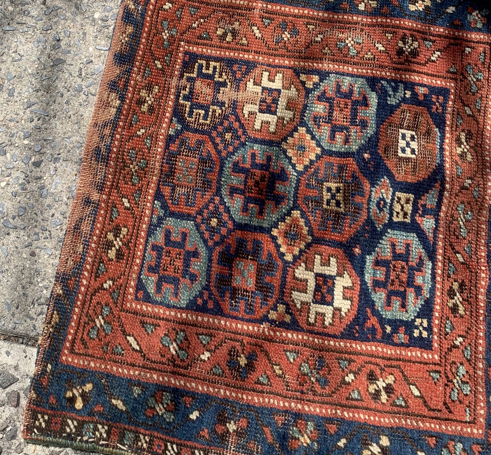 Handmade antique Persian collectible Kurdish bag. The bag is from the end of 19th century in original condition, it has some signs of age.